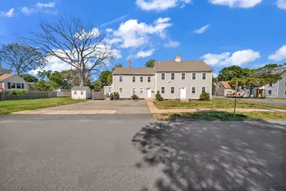 147 High St, Danvers, MA 01923 - Photo 2