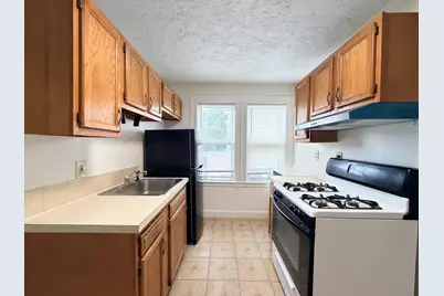 8 Kent St #1R, Quincy, MA 02169 - Photo 4