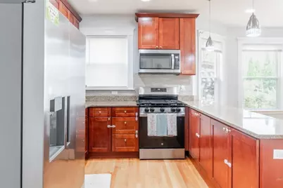 122-124 Beacon Hill Ave #1, Lynn, MA 01902 - Photo 12