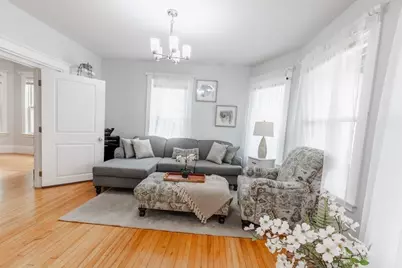 122-124 Beacon Hill Ave #1, Lynn, MA 01902 - Photo 4
