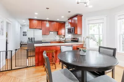 122-124 Beacon Hill Ave #1, Lynn, MA 01902 - Photo 8