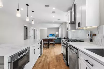 170 Bradford St #3, Everett, MA 02149 - Photo 6