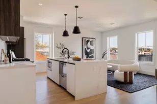 32 Condor St, Boston, MA 02128 - Photo 8