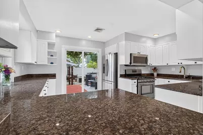 23 Bowdoin St, Malden, MA 02148 - Photo 8