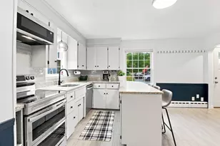 15 Highland St, Milford, MA 01757 - Photo 6