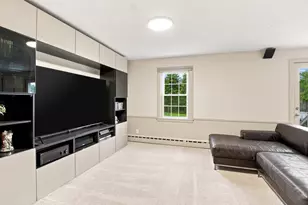 15 Highland St, Milford, MA 01757 - Photo 12
