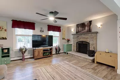 135 Lowell Rd, Pepperell, MA 01463 - Photo 10