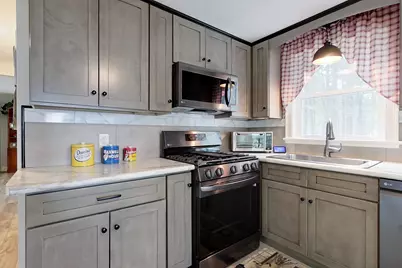 135 Lowell Rd, Pepperell, MA 01463 - Photo 4