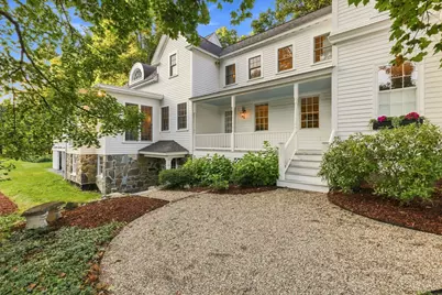 81 Central St, Andover, MA 01810 - Photo 2