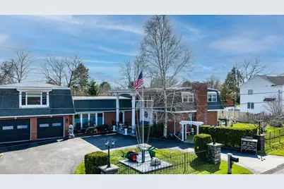 6 Middlefield Pl, Acushnet, MA 02743 - Photo 2