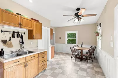 13 Phillips St, Salem, MA 01970 - Photo 12