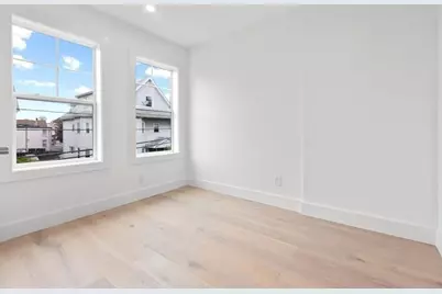 197 Vine St, Everett, MA 02149 - Photo 16