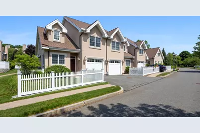 287 Langley #38, Newton, MA 02459 - Photo 28
