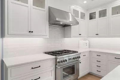 55 Oakdale Ave, Weston, MA 02493 - Photo 4
