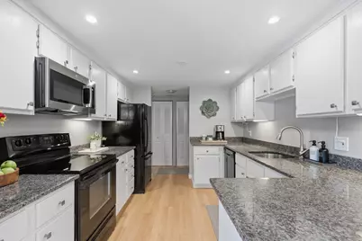 1100 Salem Street #32, Lynnfield, MA 01940 - Photo 10