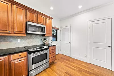 426 Main St #1, Waltham, MA 02452 - Photo 10