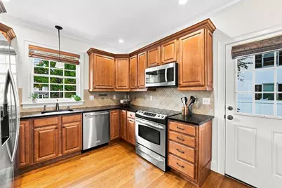 426 Main St #1, Waltham, MA 02452 - Photo 8