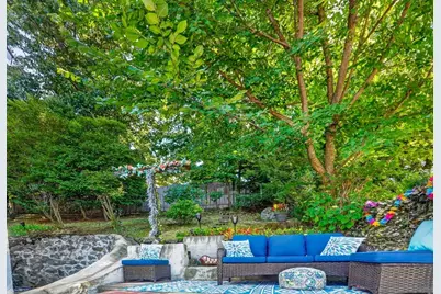 53 Aquavia Rd, Medford, MA 02155 - Photo 24