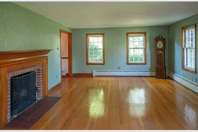 10 Dwight Street, Hatfield, MA 01038 - Photo 12