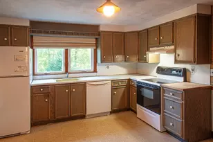 10 Dwight St, Hatfield, MA 01038 - Photo 8