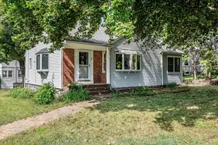 7 Peters St, North Andover, MA 01845 - Photo 1