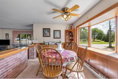 7 Peters St, North Andover, MA 01845 - Photo 4