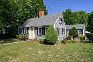637 Union St, Rockland, MA 02370 - Photo 2