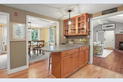 11 Barrett, Bellingham, MA 02019 - Photo 10