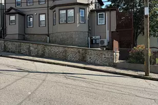 117 Last St, Fall River, MA 02724 - Photo 2