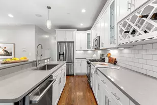 23 Downer Ave, Boston, MA 02125 - Photo 6