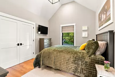 11 Locke St, Winchester, MA 01890 - Photo 14
