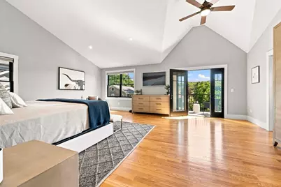 11 Locke St, Winchester, MA 01890 - Photo 8