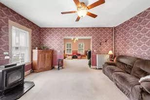 28 Pleasant St, Templeton, MA 01436 - Photo 14