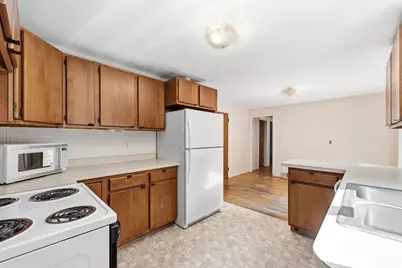 15 Spring Ter, Shrewsbury, MA 01545 - Photo 4