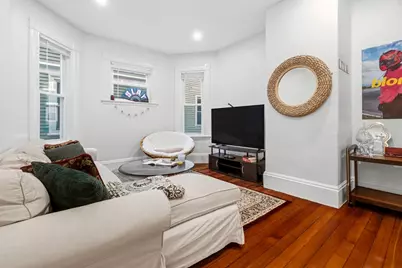 370-372 Centre St, Boston, MA 02130 - Photo 6