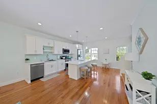 43 Plymouth St, Canton, MA 02021 - Photo 4