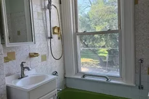 225 Branch St, Lowell, MA 01851 - Photo 14