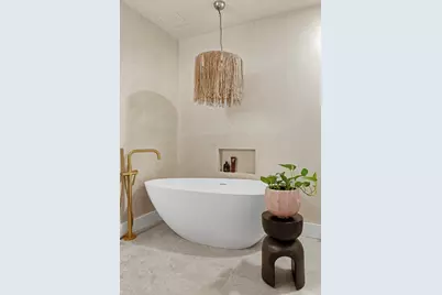 134 Beach St #3B, Boston, MA 02111 - Photo 20