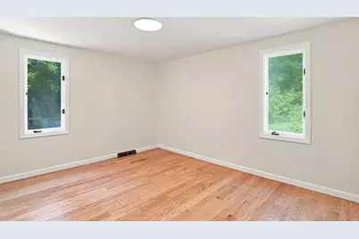 27 Robert Rd, Stoughton, MA 02072 - Photo 14