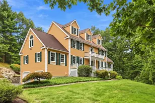 10 Hawk Ridge Rd, Andover, MA 01810 - Photo 1