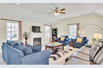 5 Wright Street #B, Lowell, MA 01854 - Photo 6