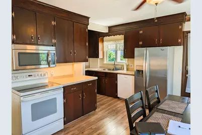 27 South Street, South Hadley, MA 01075 - Photo 6