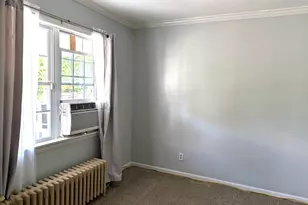 27 South St, South Hadley, MA 01075 - Photo 4