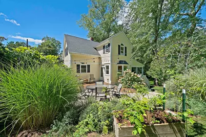 16 Oakland Ave, Hanover, MA 02339 - Photo 2