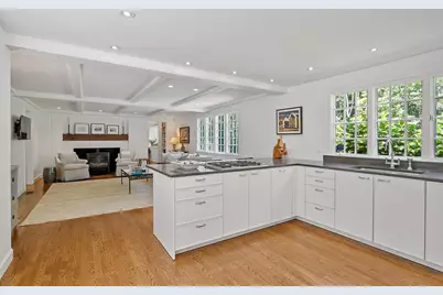 1319 Monument Street, Concord, MA 01742 - Photo 8