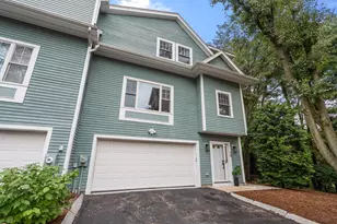 79 Beecher Pl, Newton, MA 02459 - Photo 2