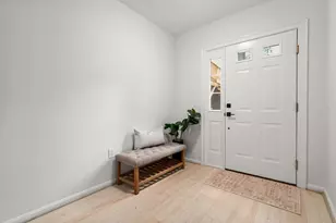 79 Beecher Pl, Newton, MA 02459 - Photo 26