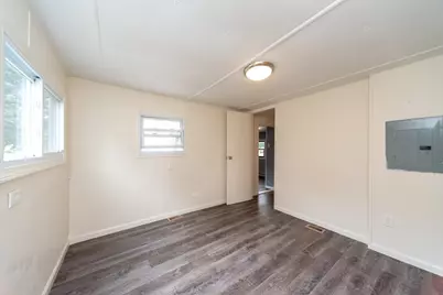 163 Highland St, Clinton, MA 01510 - Photo 12