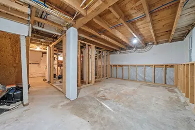 519 E 5th Street, Boston, MA 02127 - Photo 32