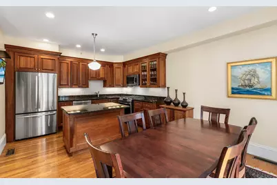 81 Forest St #81, Medford, MA 02155 - Photo 10